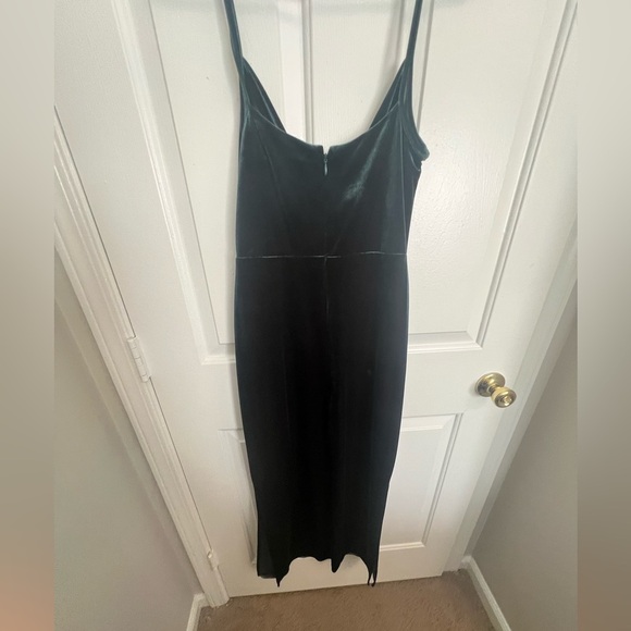 Taylor emerald green velvet dress - Picture 4 of 5